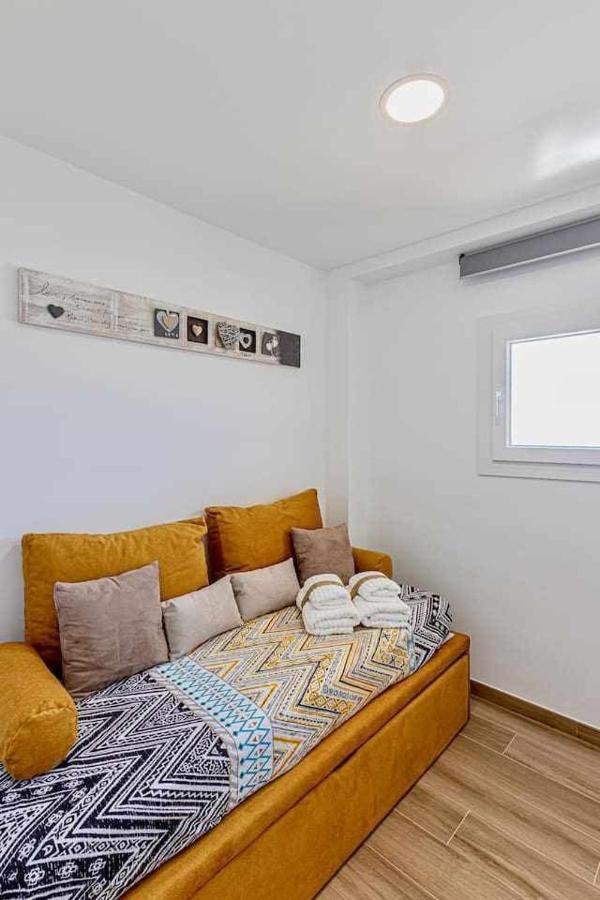797 Holiday Rentals - Benalbeach- Moderno Piso Para 5 Con Vistas Al Mar Benalmádena Buitenkant foto
